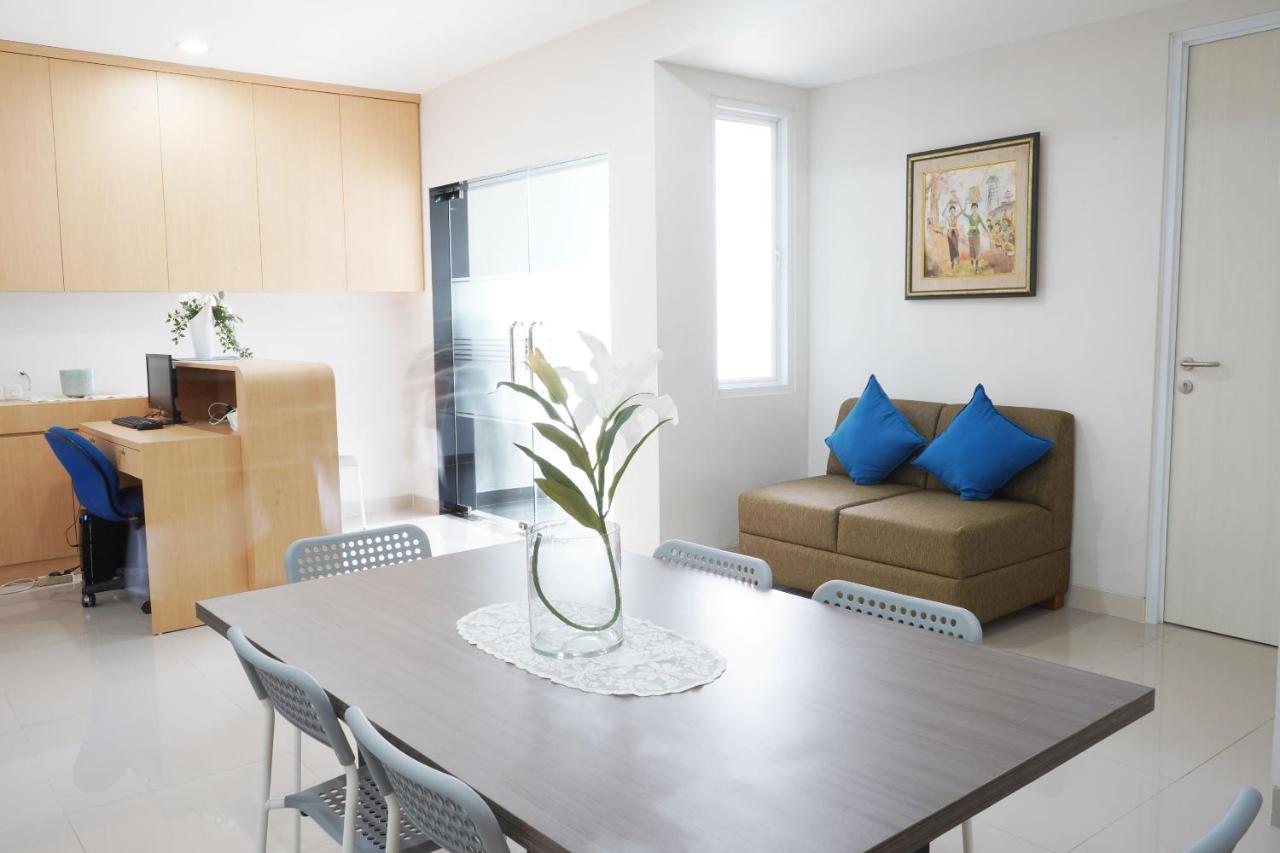 Urooms Senayan Джакарта Екстер'єр фото